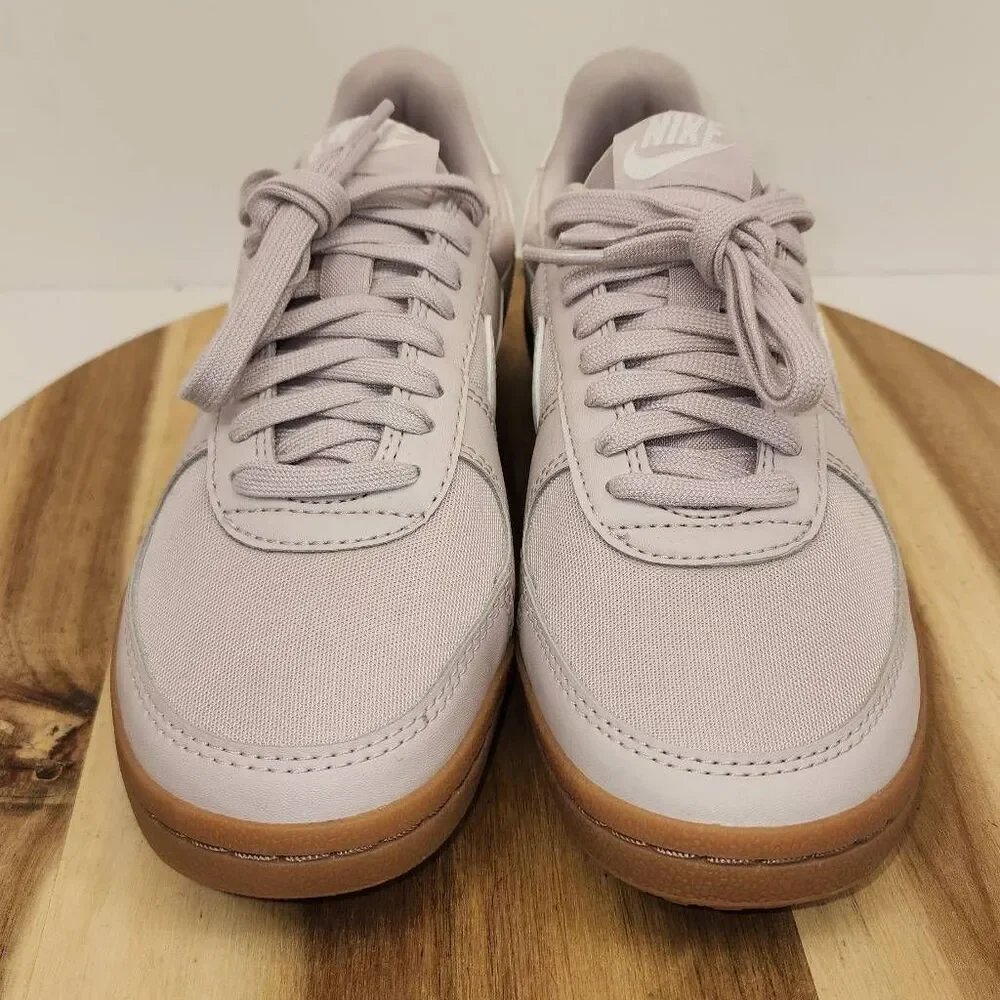 Nike field general